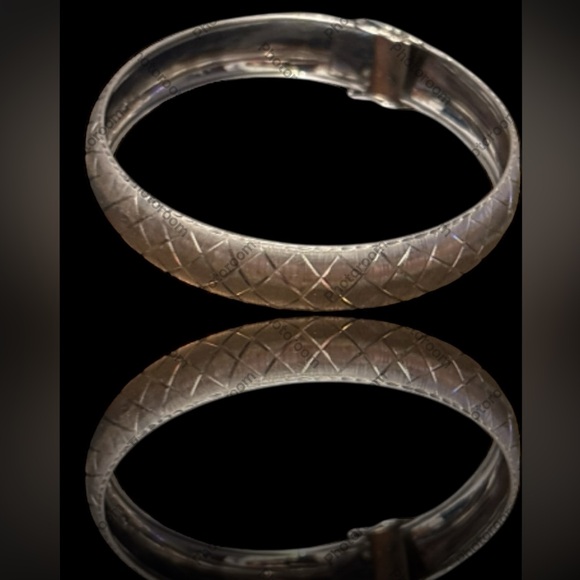 Made in Italy Vintage Sterling Silver Etched Bangle - Picture 3 of 10